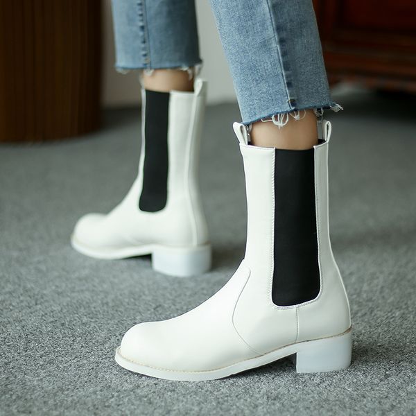 2021 new fall leather women ankle boots thick heel slip on shoes round toe warm boots women fashion party footwear size 32-43, Black
2021 new fall leather women ankle boots thick heel slip on shoes round toe warm boots women fashion party footwear size 32-43, Black