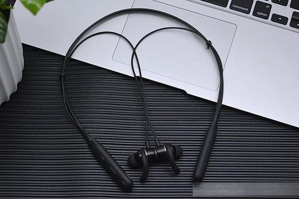new v4.2 bluetooth wireless earphone hd stereo music headset neckband sports headphones
new v4.2 bluetooth wireless earphone hd stereo music headset neckband sports headphones