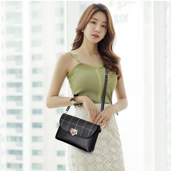 женщины мода простой мода блокировка пряжка диких плечи diagonal пакет small square bag болс feminina 2020 moda сако 50
женщины мода простой мода блокировка пряжка диких плечи diagonal пакет small square bag болс feminina 2020 moda сако 50