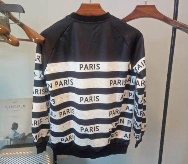 20fw men's & women's sweater new trend letter black and white stripes loose pullover sweater ins couple models
20fw men's & women's sweater new trend letter black and white stripes loose pullover sweater ins couple models