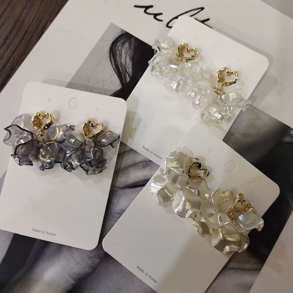 dangle & chandelier korean acrylic shell flower petal drop earrings for women elegant metal hollow heart holiday pendientes jewelry accessor, Silver
dangle & chandelier korean acrylic shell flower petal drop earrings for women elegant metal hollow heart holiday pendientes jewelry accessor, Silver