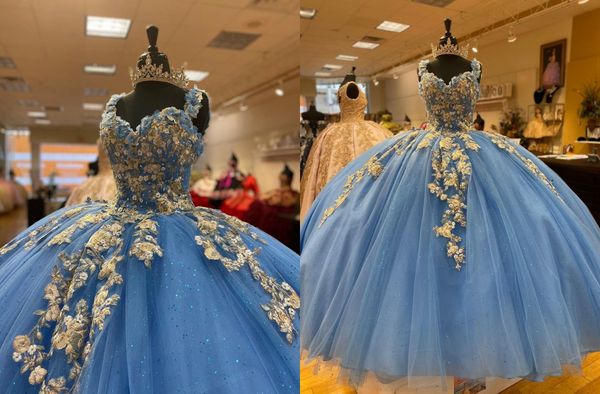 amazing 2022 gold lace flowers light blue quinceanera prom dresses ball gown bling beading sequins with straps corset back formal, Blue;red
amazing 2022 gold lace flowers light blue quinceanera prom dresses ball gown bling beading sequins with straps corset back formal, Blue;red