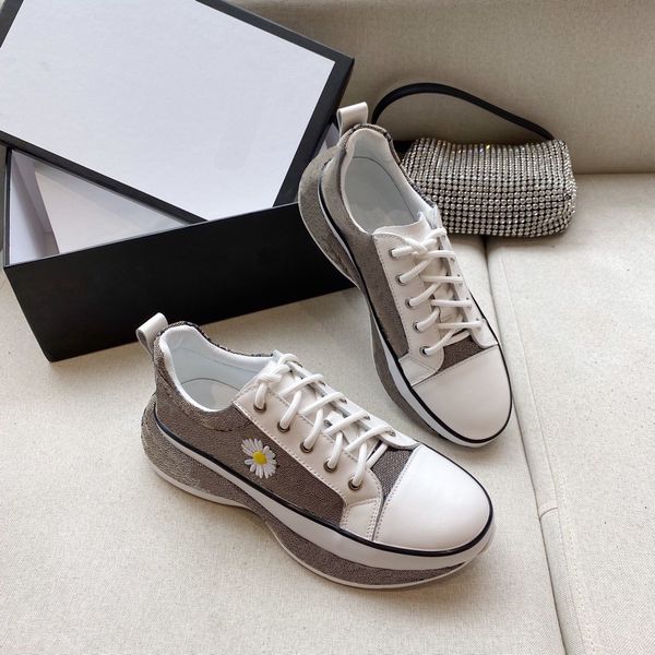 the latest in 2021 ladies casual shoes comfortable, breathable and fashionable all-match ladies outdoor sports shoes, Black
the latest in 2021 ladies casual shoes comfortable, breathable and fashionable all-match ladies outdoor sports shoes, Black