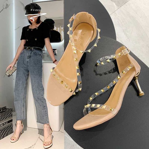 open-toed sandals female 2020 summer shallow mouth fashion rivet fine heel shoes word buckle wild high-heeled women shoes z645, Black
open-toed sandals female 2020 summer shallow mouth fashion rivet fine heel shoes word buckle wild high-heeled women shoes z645, Black