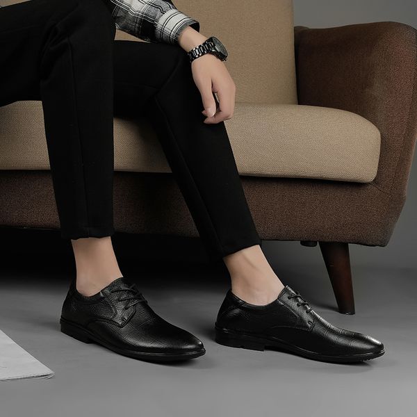 fashion men dress shoes business men casual shoes genuine leather lace up men's flats retro carved british style dress, Black
fashion men dress shoes business men casual shoes genuine leather lace up men's flats retro carved british style dress, Black