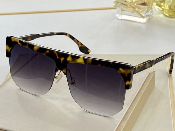 latest selling popular fashion 601 women sunglasses mens sunglasses men sunglasses gafas de sol sun glasses uv400 lens with box, White;black
latest selling popular fashion 601 women sunglasses mens sunglasses men sunglasses gafas de sol sun glasses uv400 lens with box, White;black