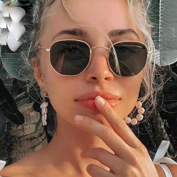 урожай женщины солнцезащитные очки cat eye design очки женский uv400 вождения очки мужчина для, White;black
урожай женщины солнцезащитные очки cat eye design очки женский uv400 вождения очки мужчина для, White;black