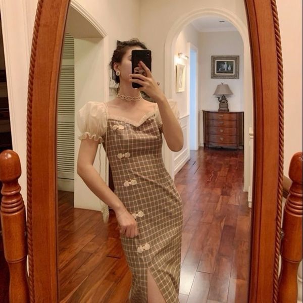 2020 summer new modified split cheongsam national style dress plaid elegant one-line shoulder skirt bubble dress dressnational dresssleeves, Black;gray
2020 summer new modified split cheongsam national style dress plaid elegant one-line shoulder skirt bubble dress dressnational dresssleeves, Black;gray