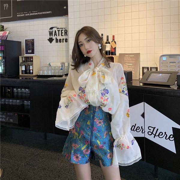 spring and pants suit butterfly pants set summer 2020 new chic heavy industry embroidery bow lantern sleeve shirt + high waist wide leg shor, Gray
spring and pants suit butterfly pants set summer 2020 new chic heavy industry embroidery bow lantern sleeve shirt + high waist wide leg shor, Gray