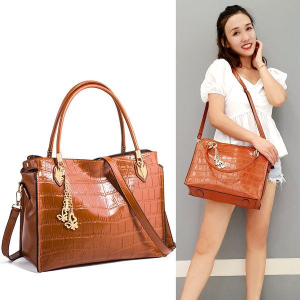 fashion crocodile women handbag pu leather ladies hand bags luxury handbags women bags designer shoulder tote bag for 2020
fashion crocodile women handbag pu leather ladies hand bags luxury handbags women bags designer shoulder tote bag for 2020