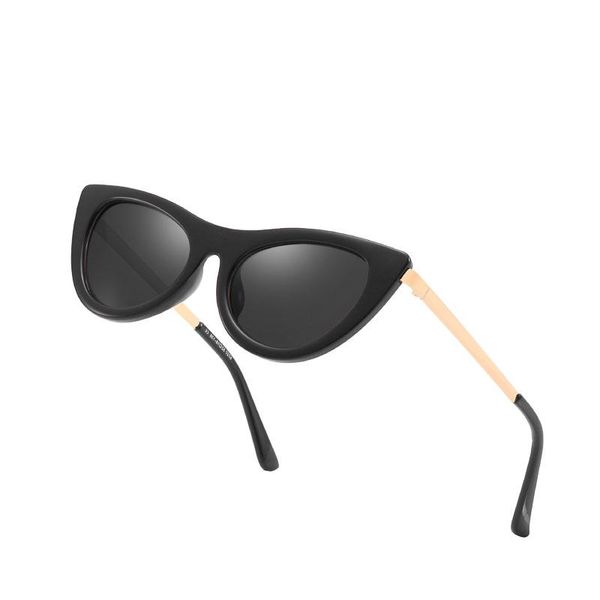 New fashion designer sunglasses high-end kitten eye frame top quality men s and women s generous style uv400 protection glasses with box
New fashion designer sunglasses high-end kitten eye frame top quality men s and women s generous style uv400 protection glasses with box