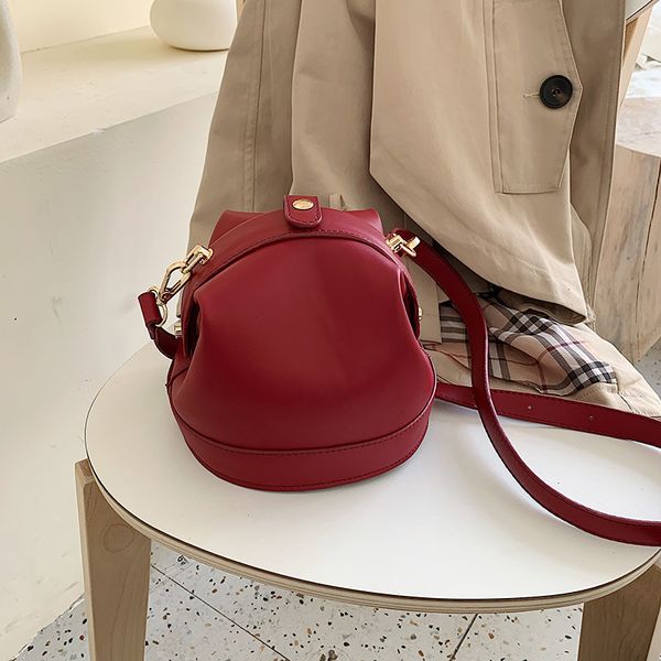 women's bag 2020 new korean version of the single shoulder simple fashion women's bag slung casual small
women's bag 2020 new korean version of the single shoulder simple fashion women's bag slung casual small