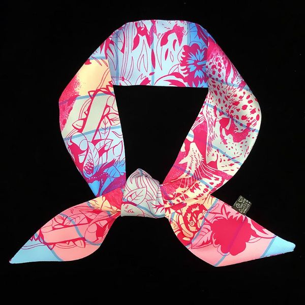2020 new skinny scarf butterfly floral printing silk scarf for women foulard fashion ladies bag head scarves, Blue;gray
2020 new skinny scarf butterfly floral printing silk scarf for women foulard fashion ladies bag head scarves, Blue;gray