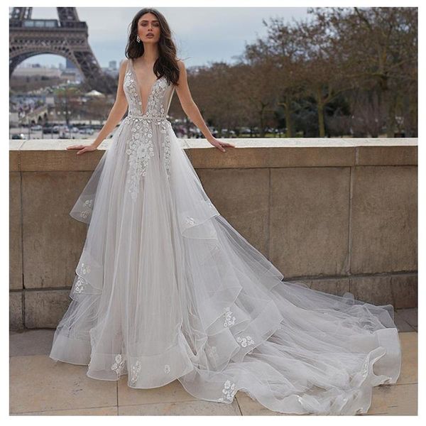2020 deep v-neck lace appliques a-line wedding dresses bridal gowns backless tulle formal sleeveless vestidos de mariee, White
2020 deep v-neck lace appliques a-line wedding dresses bridal gowns backless tulle formal sleeveless vestidos de mariee, White