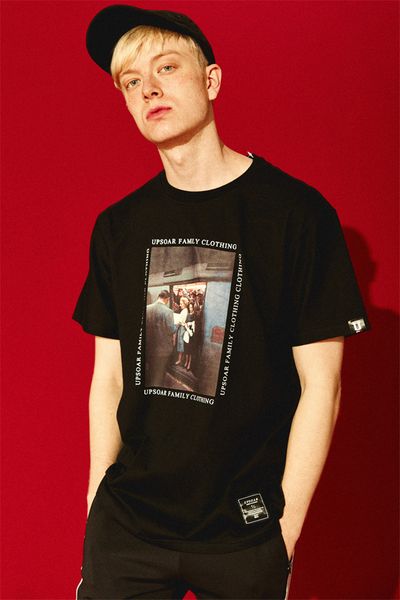 new upsoar family retro abstract printed cotton loose-fitting t-shirt for men and women fashion designers street hip hop t-shirt, White;black
new upsoar family retro abstract printed cotton loose-fitting t-shirt for men and women fashion designers street hip hop t-shirt, White;black