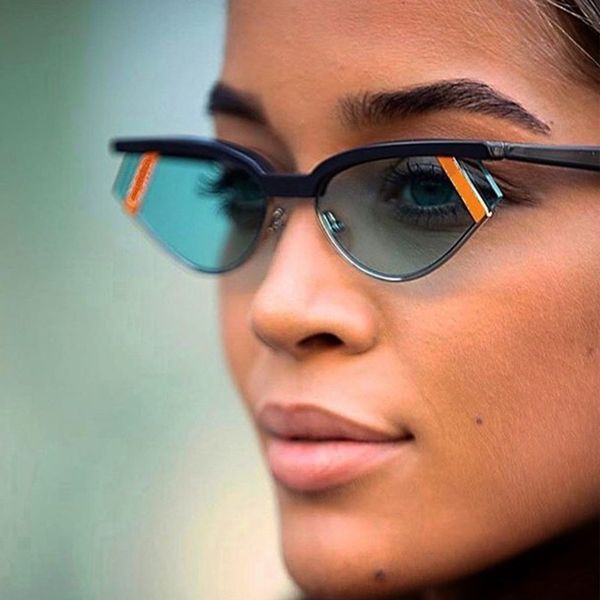 sunglasses qpeclou 2021 brand designer unique cat eye women men fashion small semi-rimless narrow sun glasses female oculos, White;black
sunglasses qpeclou 2021 brand designer unique cat eye women men fashion small semi-rimless narrow sun glasses female oculos, White;black