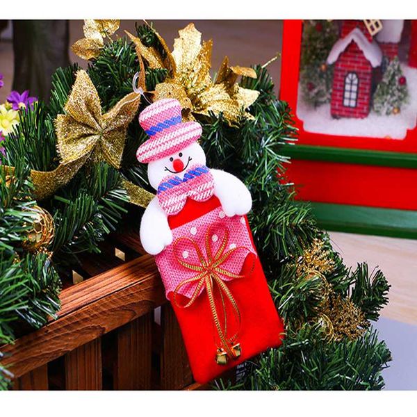 christmas decorations 1pcs santa claus snowman elk gift bag knife and fork craft year day party decoration
christmas decorations 1pcs santa claus snowman elk gift bag knife and fork craft year day party decoration