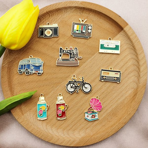 charms 10pcs/pack classic phonograph recorder camera sew machine enamel diy for jewelry making, Bronze;silver
charms 10pcs/pack classic phonograph recorder camera sew machine enamel diy for jewelry making, Bronze;silver