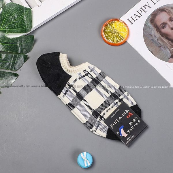 summer new korean men's boat socks and socksplaid couple boat korean style personalized fashion shallow mouth invisible socks for men h, Black
summer new korean men's boat socks and socksplaid couple boat korean style personalized fashion shallow mouth invisible socks for men h, Black