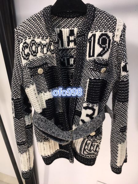 high-end womens knit cardigan sweater long sleeve v-neck color matching letter printing fashion female knit shirt sweater cardigan, White;black
high-end womens knit cardigan sweater long sleeve v-neck color matching letter printing fashion female knit shirt sweater cardigan, White;black