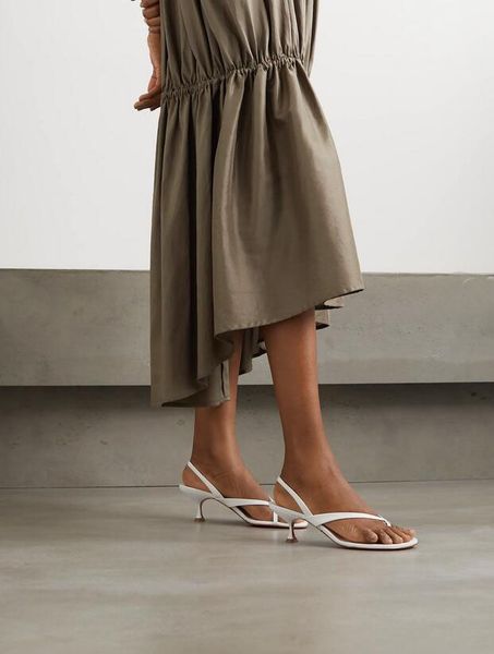 perfect quality ladies red bottom studded summer flat sandal taralita sandal elegant natural way design heel white leathe fine straps, Black
perfect quality ladies red bottom studded summer flat sandal taralita sandal elegant natural way design heel white leathe fine straps, Black
