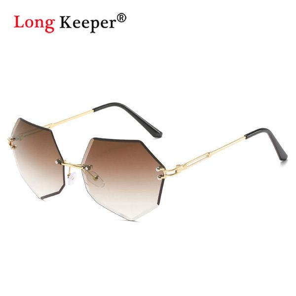 2020 женская мода rimless солнцезащитные очки vintage brand дизайнер непостоянные polygon солнцезащитные очки gradient brown женский оттенки, White;black
2020 женская мода rimless солнцезащитные очки vintage brand дизайнер непостоянные polygon солнцезащитные очки gradient brown женский оттенки, White;black