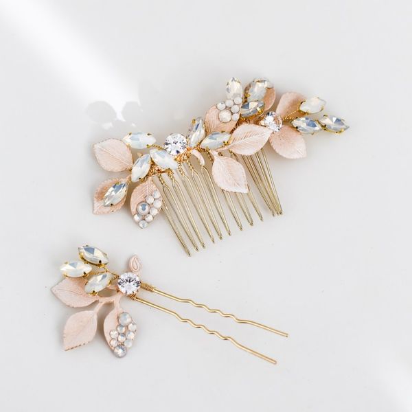 ручной opal кристалл расческа волос bridal pin отпуска свадебные головной убор женщин орнамент волос аксессуары, Golden;silver
ручной opal кристалл расческа волос bridal pin отпуска свадебные головной убор женщин орнамент волос аксессуары, Golden;silver