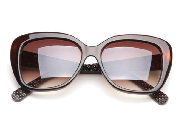 the latest popular big frame girl sunglasses, new fashion and all kinds of beautiful women sunglasses, with box packaging, White;black
the latest popular big frame girl sunglasses, new fashion and all kinds of beautiful women sunglasses, with box packaging, White;black