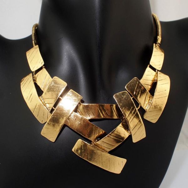 chokers ukmoc vintage geometry metal pendant with snake chain bib choker necklace fashion jewelry for women dress accessories collares, Golden;silver
chokers ukmoc vintage geometry metal pendant with snake chain bib choker necklace fashion jewelry for women dress accessories collares, Golden;silver