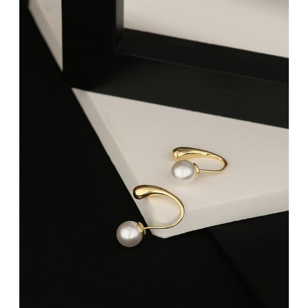 ymyw pearl temperament fashion 14-plated stud earrings charm metal copper earrings for women party sweet romantic brand gift, Golden;silver
ymyw pearl temperament fashion 14-plated stud earrings charm metal copper earrings for women party sweet romantic brand gift, Golden;silver