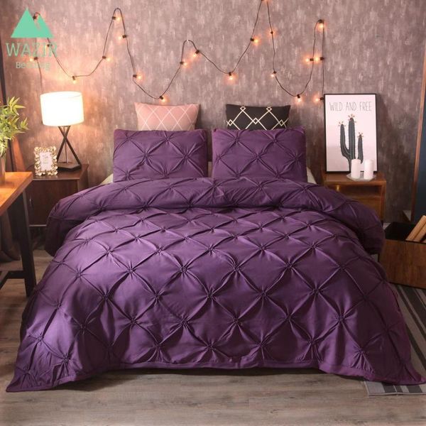 luxury pinch pleat bedding comforter bedding sets bed linen duvet cover set king size bedclothes bed set
luxury pinch pleat bedding comforter bedding sets bed linen duvet cover set king size bedclothes bed set