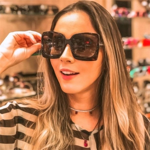 2020 oversized gafas square sunglasses women oculos luxury large frame leopard sun glasses female vintage shades eyewear ladies, White;black
2020 oversized gafas square sunglasses women oculos luxury large frame leopard sun glasses female vintage shades eyewear ladies, White;black