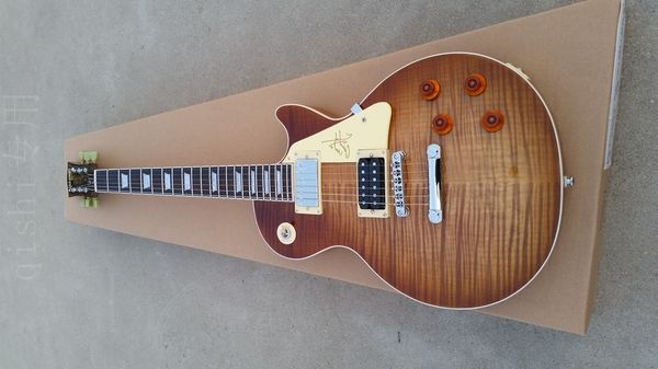 electric guitar with pickguard rose wood fingerboard 22 fret beautiful guitar,flame maple veneer,can be customized
electric guitar with pickguard rose wood fingerboard 22 fret beautiful guitar,flame maple veneer,can be customized