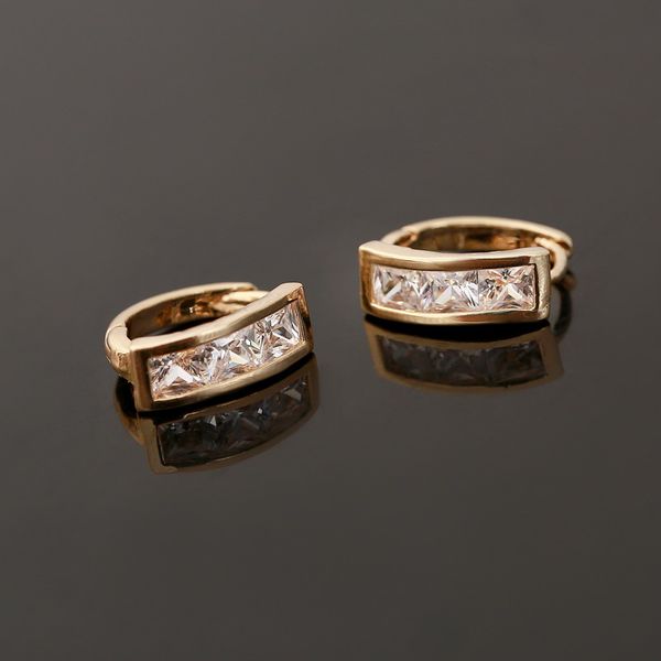 zircon hoop earrings for women ear jewelry brincos luxury gold earring fashion oorbellen brincos wedding accessories, Golden;silver
zircon hoop earrings for women ear jewelry brincos luxury gold earring fashion oorbellen brincos wedding accessories, Golden;silver