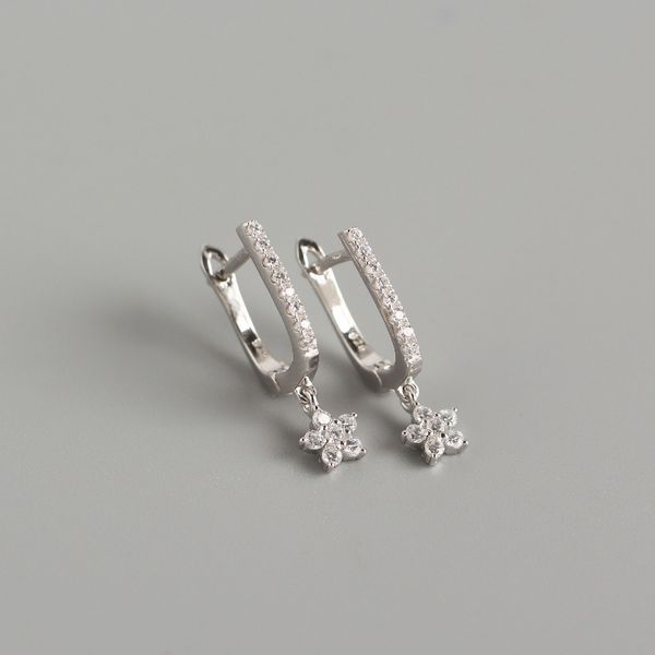yhe0200 light luxury s925 sterling silver ins style u-shaped diamond-encrusted ear buckle personalized all-match silver ear, White
yhe0200 light luxury s925 sterling silver ins style u-shaped diamond-encrusted ear buckle personalized all-match silver ear, White
