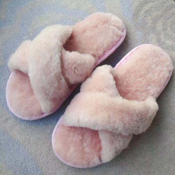 fur-in-one real wool slippers with flat sole cross toes hair male and female slippers with thick sheepskin, Black
fur-in-one real wool slippers with flat sole cross toes hair male and female slippers with thick sheepskin, Black