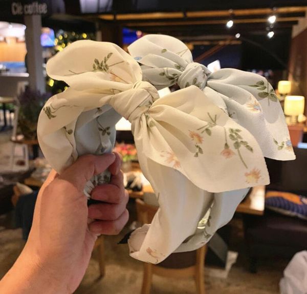 hairpin hairband korean wide-brimmed sweet simple headband net red knotted bowknot pressure hair hole lady, Silver
hairpin hairband korean wide-brimmed sweet simple headband net red knotted bowknot pressure hair hole lady, Silver