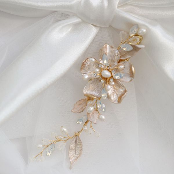 клип floralbride ручной кристалл стразы пресноводные жемчуг цветок люкс для волос заколки свадебные головные уборы женщин ювелирные изделия, Golden;silver
клип floralbride ручной кристалл стразы пресноводные жемчуг цветок люкс для волос заколки свадебные головные уборы женщин ювелирные изделия, Golden;silver