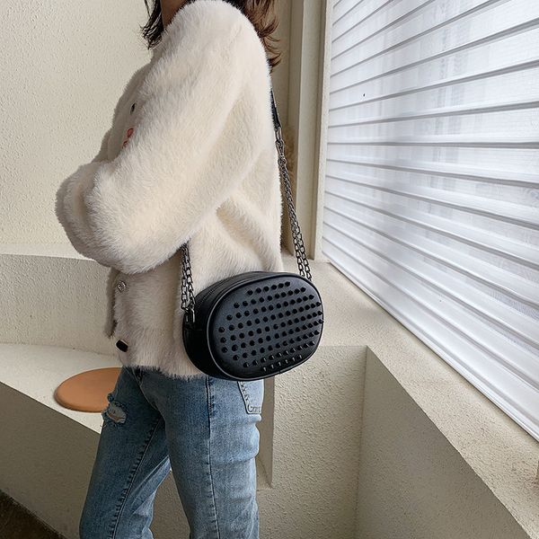 2020 new women's bag single shoulder cross-body small round bag nail decoration women's cool
2020 new women's bag single shoulder cross-body small round bag nail decoration women's cool