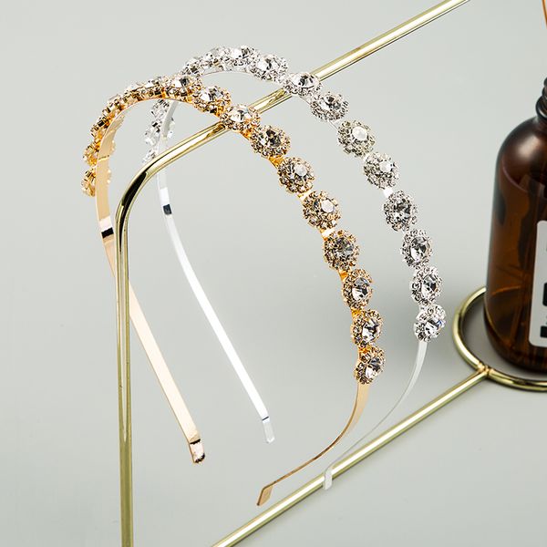 elegant shiny rhinestone metal belt headband for woman luxury super flash crystal flower hair band charm girl party hair jewelry, Golden;silver
elegant shiny rhinestone metal belt headband for woman luxury super flash crystal flower hair band charm girl party hair jewelry, Golden;silver