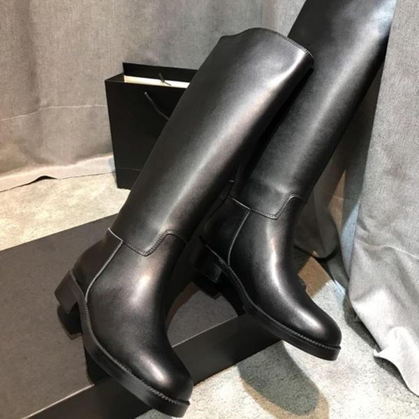 classic luxury leather women's boots fashion leather women's long tube boots 35-41, Black
classic luxury leather women's boots fashion leather women's long tube boots 35-41, Black