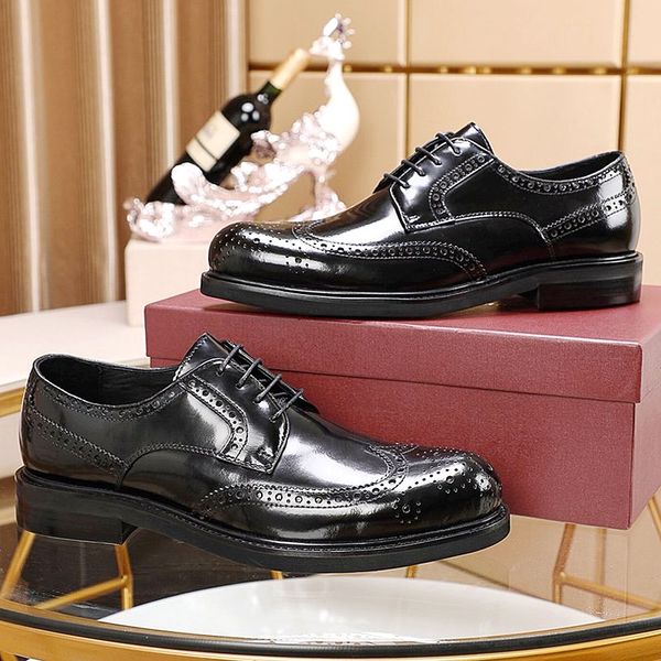 luxury quality men's leather formal shoes with vents and waxed cow leather brooch carved european fashion noble casual shoes with origi, Black
luxury quality men's leather formal shoes with vents and waxed cow leather brooch carved european fashion noble casual shoes with origi, Black