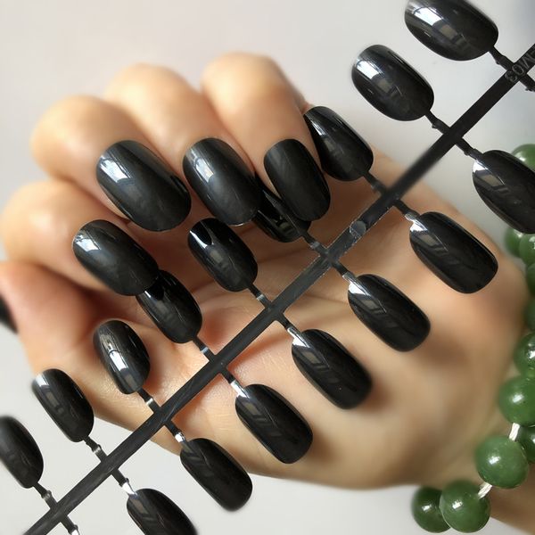 false nails black milk light green pink yellow round natural glitter french nail short size manicure tips 24pcs, Red;gold
false nails black milk light green pink yellow round natural glitter french nail short size manicure tips 24pcs, Red;gold