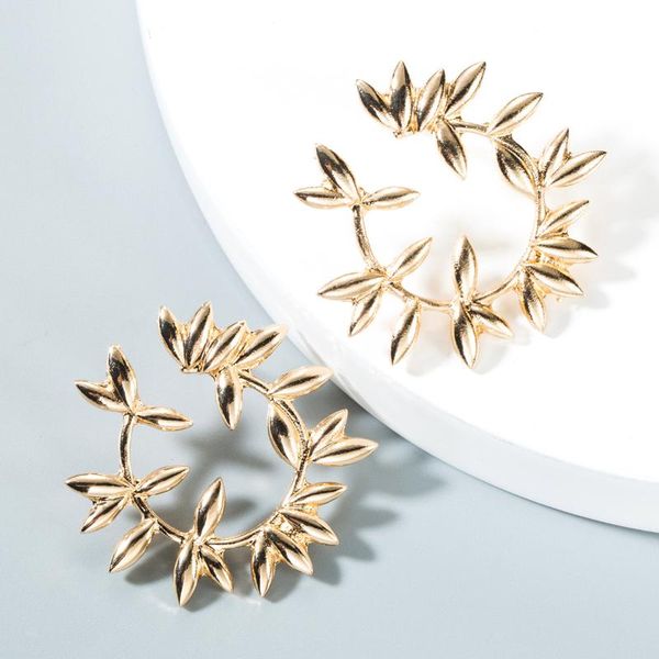 2020 new europe america style flower metal simple ring leaf retro stud earrings for women fashion jewelry accessories, Golden;silver
2020 new europe america style flower metal simple ring leaf retro stud earrings for women fashion jewelry accessories, Golden;silver