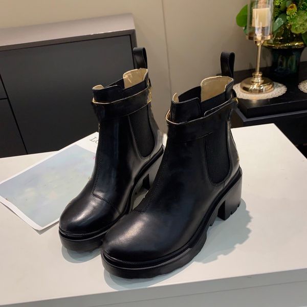 martin booties womens leather shoes ribbon belt buckle ankle booties factory direct female rough heel round head boot boots size:35-39, Black
martin booties womens leather shoes ribbon belt buckle ankle booties factory direct female rough heel round head boot boots size:35-39, Black