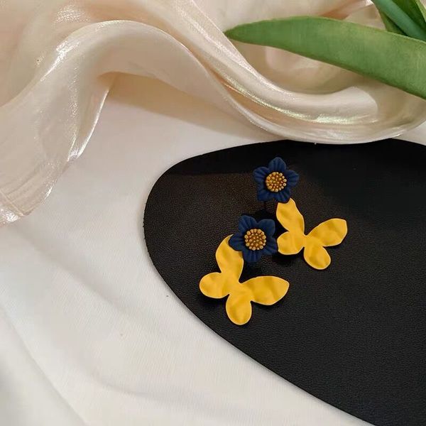stud korean fashion girl butterfly earrings geometrical irregular flowers for women aesthetic jewelry making, Golden;silver
stud korean fashion girl butterfly earrings geometrical irregular flowers for women aesthetic jewelry making, Golden;silver