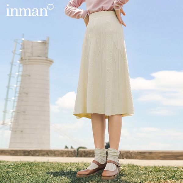 inman 2020 autumn winter new arrival literary fashion pattern embroidery retro solid color knitted elastic waist skirt, Black
inman 2020 autumn winter new arrival literary fashion pattern embroidery retro solid color knitted elastic waist skirt, Black