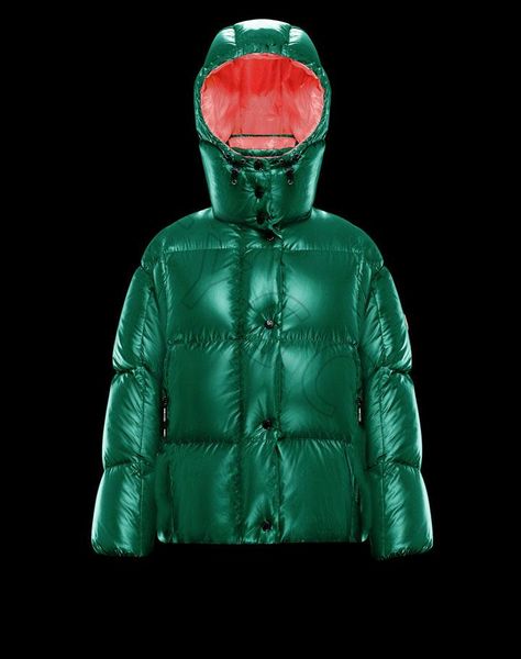 2020 popular warm, light and comfortable women s down jacket with removable hat in patent leather ing, Black
2020 popular warm, light and comfortable women s down jacket with removable hat in patent leather ing, Black