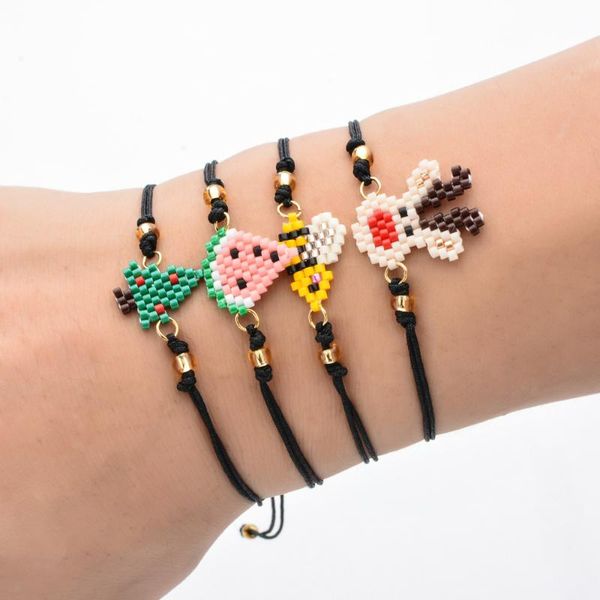 charm bracelets doreen box hand-woven rice beads christmas elements cartoon elk adjustable rope for women girls party gifts ,1piece, Golden;silver
charm bracelets doreen box hand-woven rice beads christmas elements cartoon elk adjustable rope for women girls party gifts ,1piece, Golden;silver
