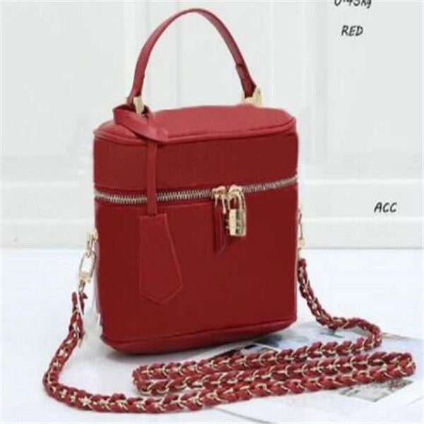 2020 leather embossing cosmetic bag women fashion oxford travel wash make up necessaries organizer zipper makeup case pouch toiletry kit bag
2020 leather embossing cosmetic bag women fashion oxford travel wash make up necessaries organizer zipper makeup case pouch toiletry kit bag